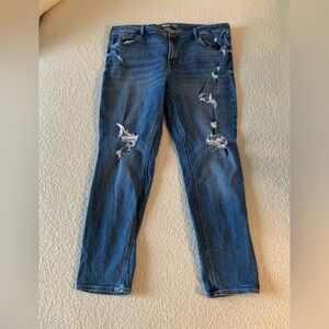Old Navy Slim Jeans in Distressed Blue 16